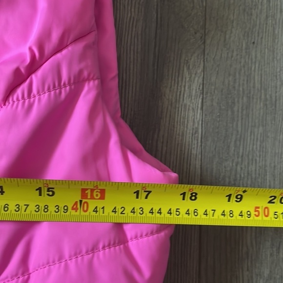 Aéropostale Hot Pink Winter Vest- M- In NWOT - Picture 3 of 5
